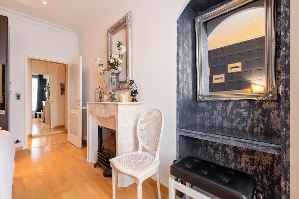 From 1882, Romantic Flat, In The Golden Square Nizza